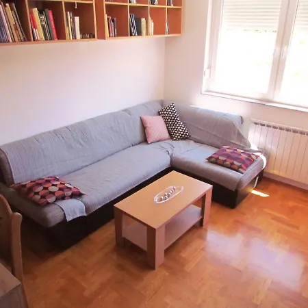 Διαμέρισμα Cosy Πούλα